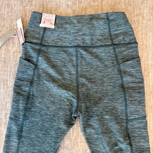 Victoria's Secret On Point Flow Leggings Yoga 7/8 High Rise Sz 6 Green‎ NWT